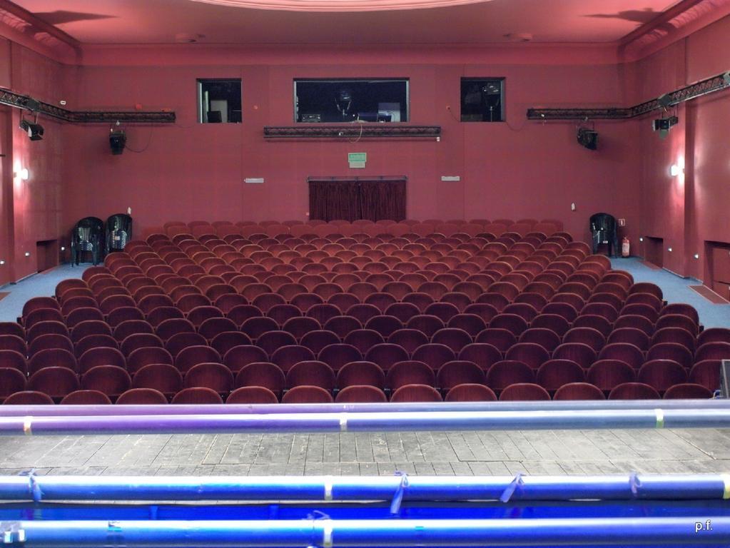 Teatr Baj Pomorski Torun Ngoại thất bức ảnh